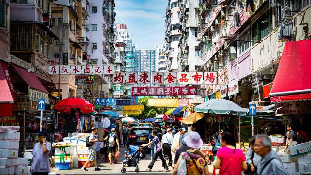 搭上“叮叮车”穿梭香港的快乐之地
